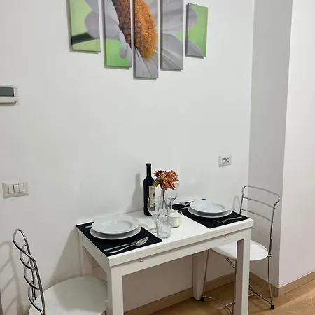 Appartamento Nest For Two Three Min From Duomo Milano Esterno foto